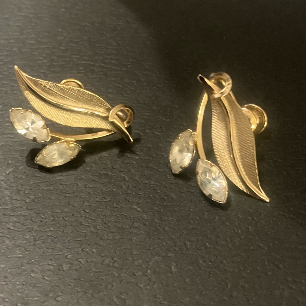 Vintage Art Gold Filled with Glass Rhinestones Screw Back Earrings